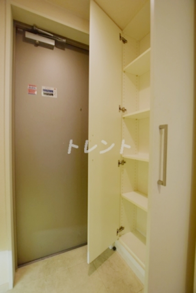 パークアクシス御茶ノ水ステージの玄関写真