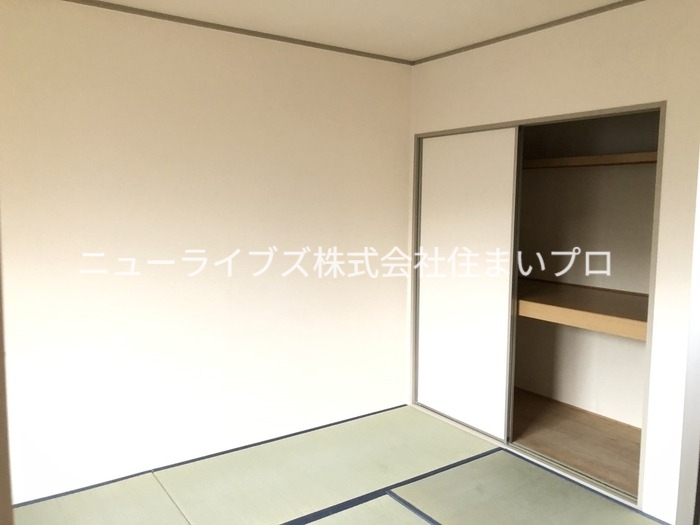 アゼリアパレスイーストの内装写真