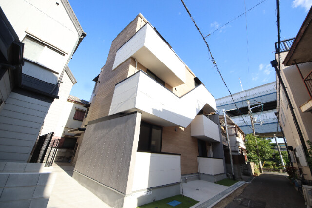 阪神本線 武庫川駅 徒歩4分 築3年