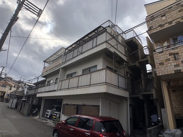 神戸市兵庫区菊水町のマンションの建物外観