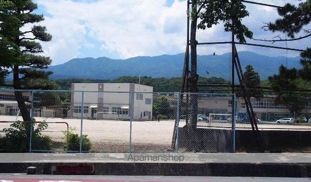 小学校　松川町小学校中央小学校（小学校）まで3734m