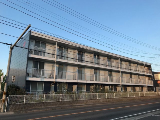 高松市川島東町のマンションの建物外観