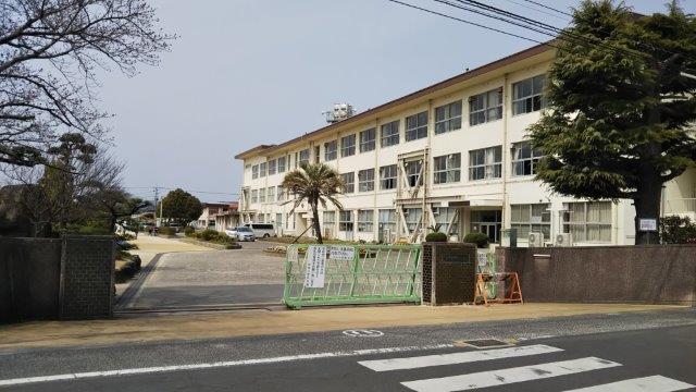 【エクシヴボヌールの小学校】