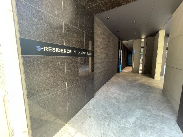 【Ｓ－ＲＥＳＩＤＥＮＣＥ新町Ａｇｏｇのエントランス】