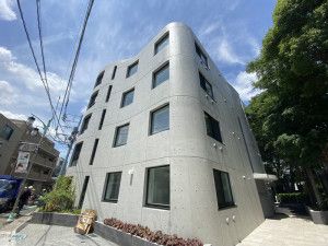 【リビオメゾン都立大学の建物外観】