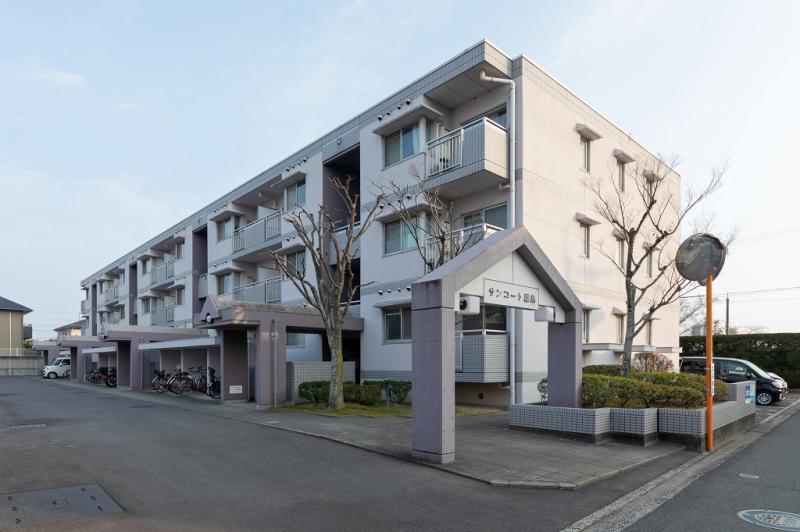 サンコート屋島の建物外観