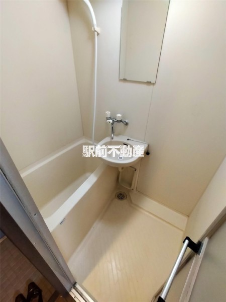 洗面設備　写真は別部屋