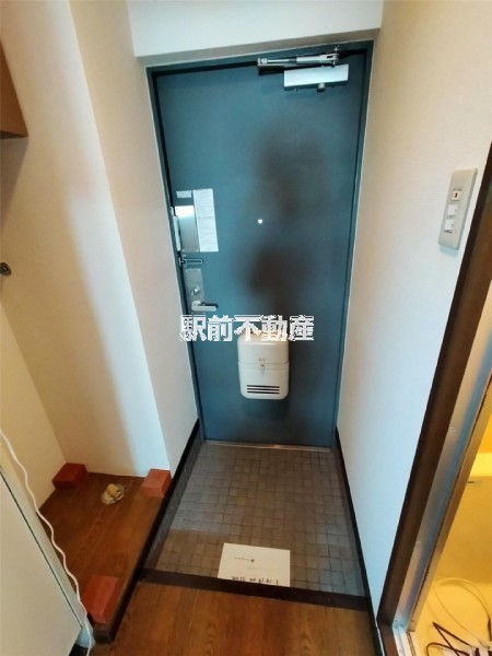 玄関　写真は別部屋