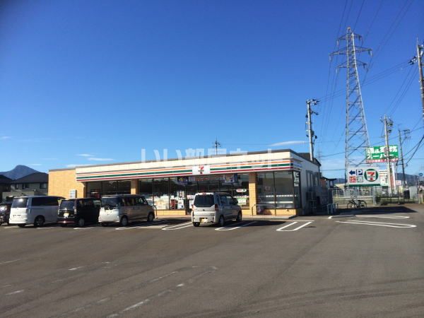 コンビニ　セブンイレブン 越前吉野店（コンビニ）まで1843m