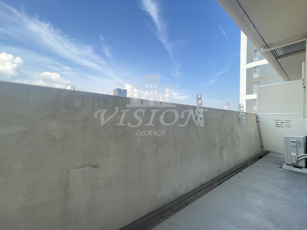 バルコニー　室内写真は別室のものです