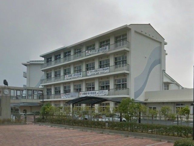 中学校　浜松市立北星中学校（中学校）まで383m