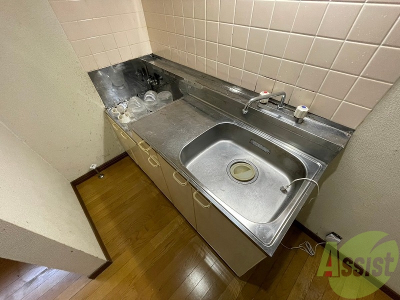 キッチン　キッチンは調理スペースもあり料理がはかどりそうです。