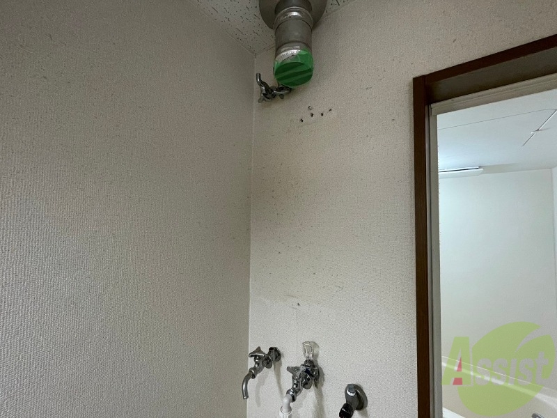 その他設備　給湯器は簡単操作で温度調整ができますよ。