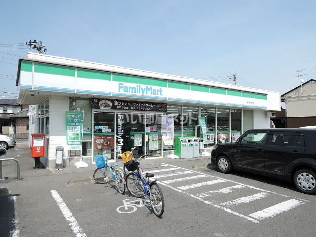 コンビニ　ファミリーマート　岩切青津目店（コンビニ）まで464m