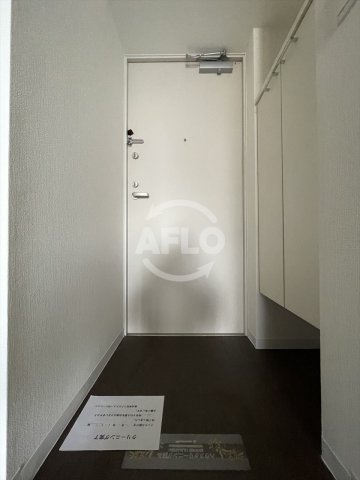 玄関　SERENiTE北浜　玄関