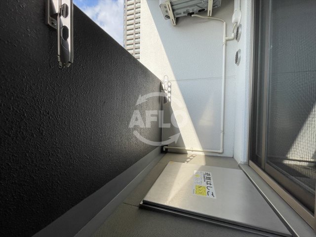 バルコニー　SERENiTE北浜　バルコニー