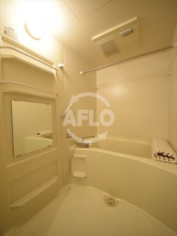 バス・シャワールーム　エス・キュート上本町イースト　浴室