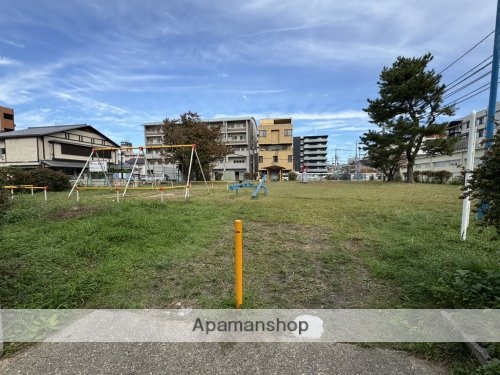 中学校　郡山中学校（中学校）まで1412m