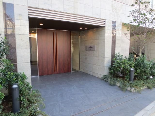 エントランス　エントランス