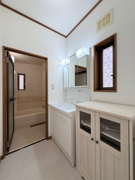 洗面設備　洗面所