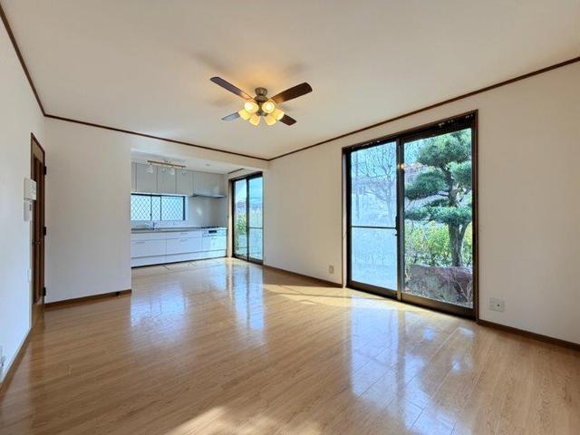 居室・リビング　ＬＤＫ約１０．６帖