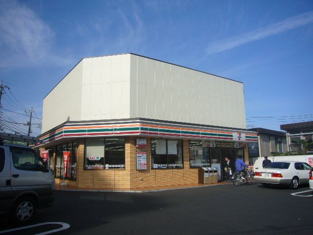 コンビニ　セブンイレブン足立千住曙町店（コンビニ）まで480m