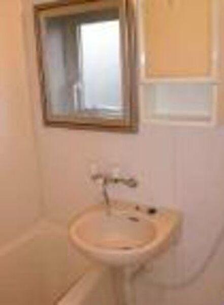 洗面設備　※別室参考写真です。