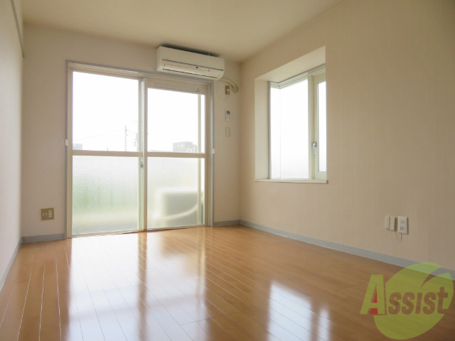 その他部屋・スペース　１ｋなのでリビングと寝室は同じです。こちらは角部屋の写真です