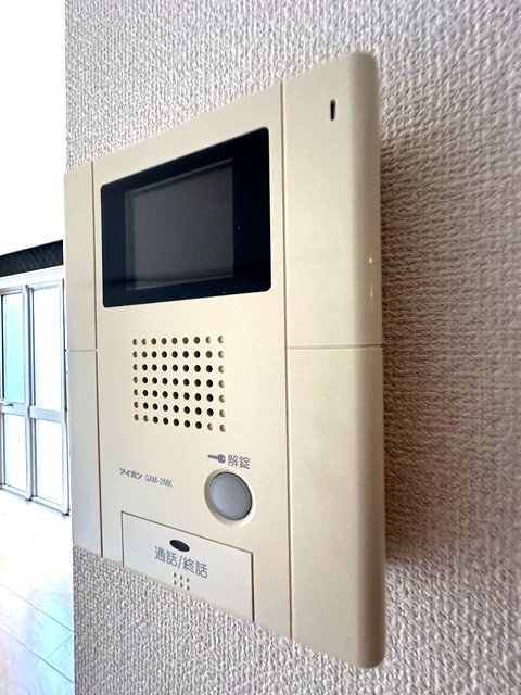セキュリティ　※参考写真※防犯対策に有効なカメラ付きインターホン！突然の来