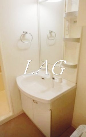 洗面設備　洗面台です。