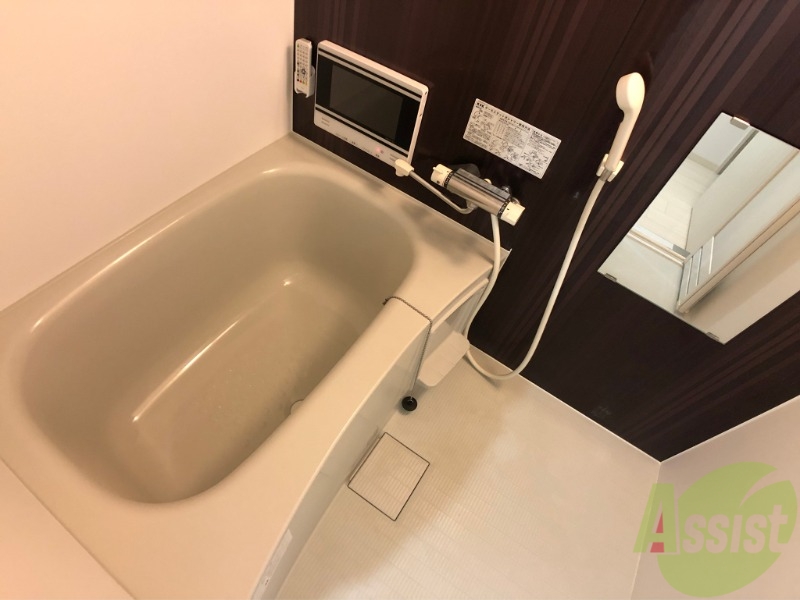 バス・シャワールーム　お風呂です。ゆっくりお風呂につかるのも体に良いですね～