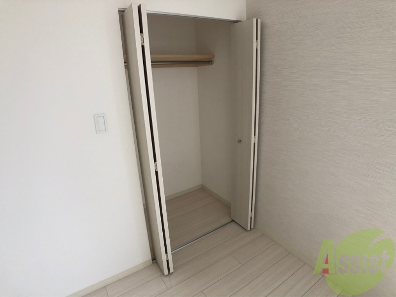 収納　寝室のクローゼットにもたくさん収納出来ますね！