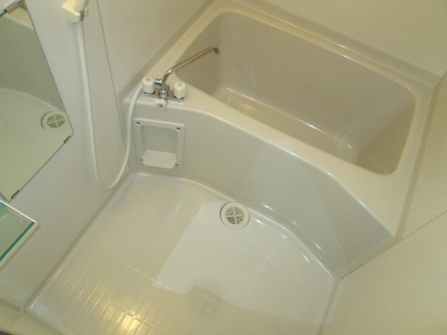 バス・シャワールーム　別部屋参考画像