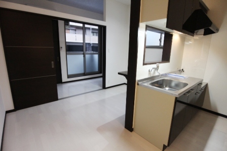 居室・リビング　※別号室の参考写真になります。