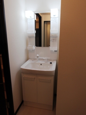 洗面設備　※別号室の参考写真になります。