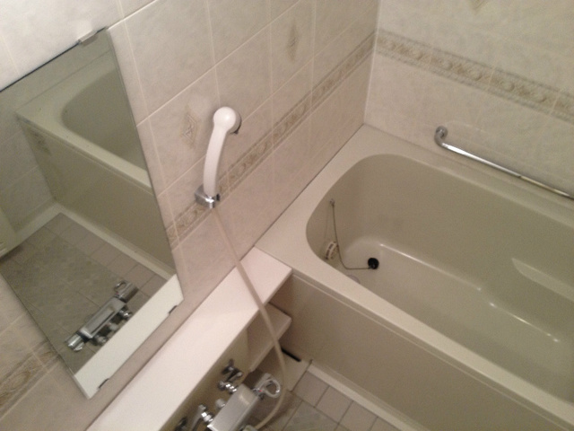 バス・シャワールーム　バスルーム