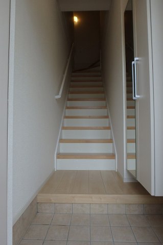 玄関　同物件別号室参照