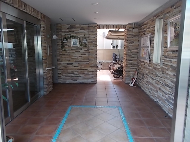 エントランス　リーベンコート（Lieben-Court）