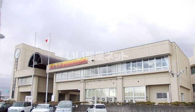 中学校　布水中学校（中学校）まで977m