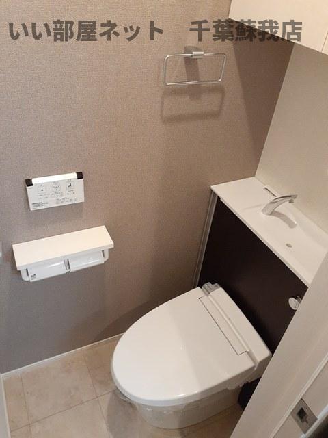 トイレ　落ち着いたトイレです