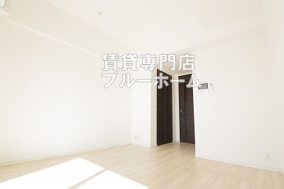 その他部屋・スペース　別角度からの洋室です！