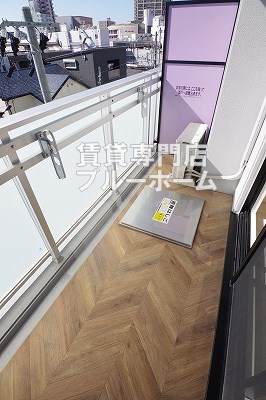 バルコニー　南向きにつき日当たり良好です！