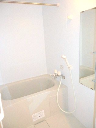 バス・シャワールーム　☆ゆったりとしたお風呂です☆