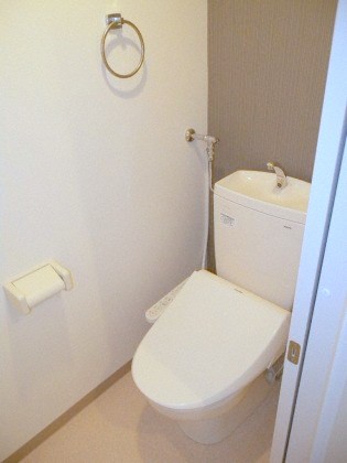 トイレ　☆ウォシュレット付き☆