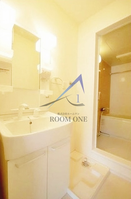 洗面設備　独立洗面台です。