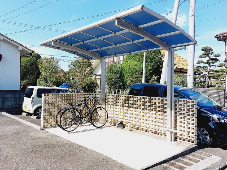 駐車場　駐輪場