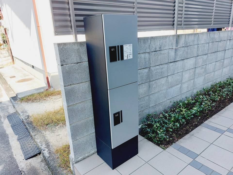 エントランス　宅配ボックス