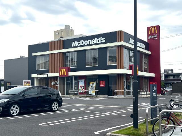 飲食店　マクドナルド23号浜田町店（飲食店）まで522m