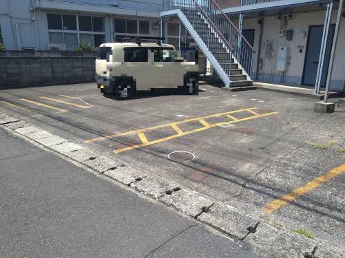 駐車場　駐車場