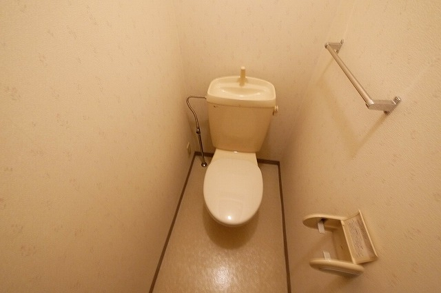 トイレ　コンパクトで使いやすいトイレです